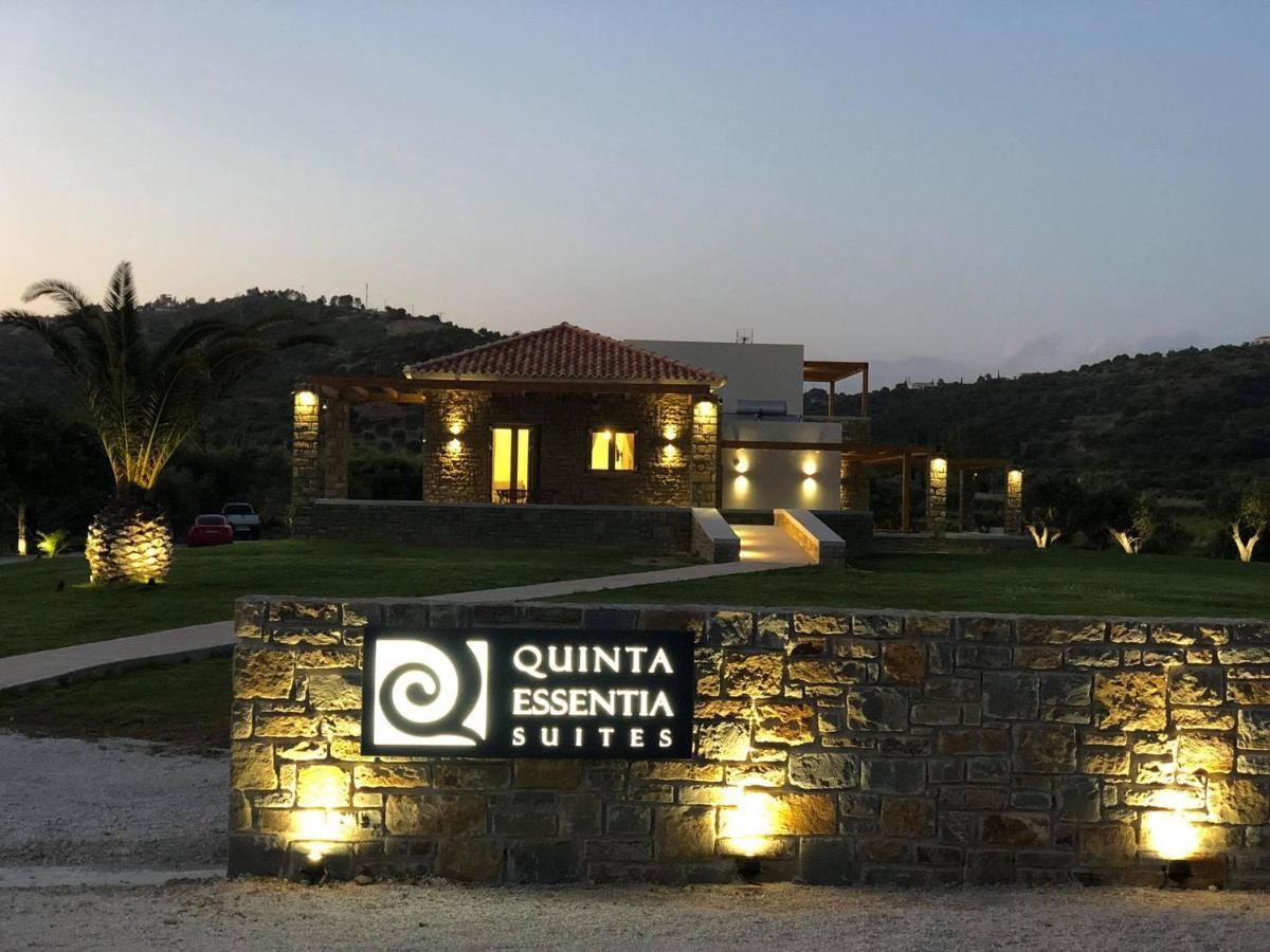 Quinta Essentia Suites Foiniki Bagian luar foto