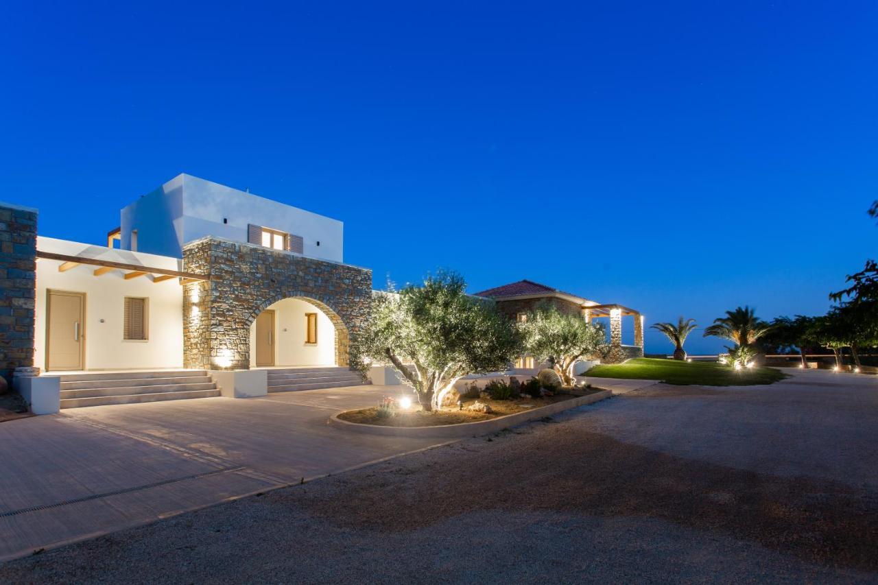 Quinta Essentia Suites Foiniki Bagian luar foto
