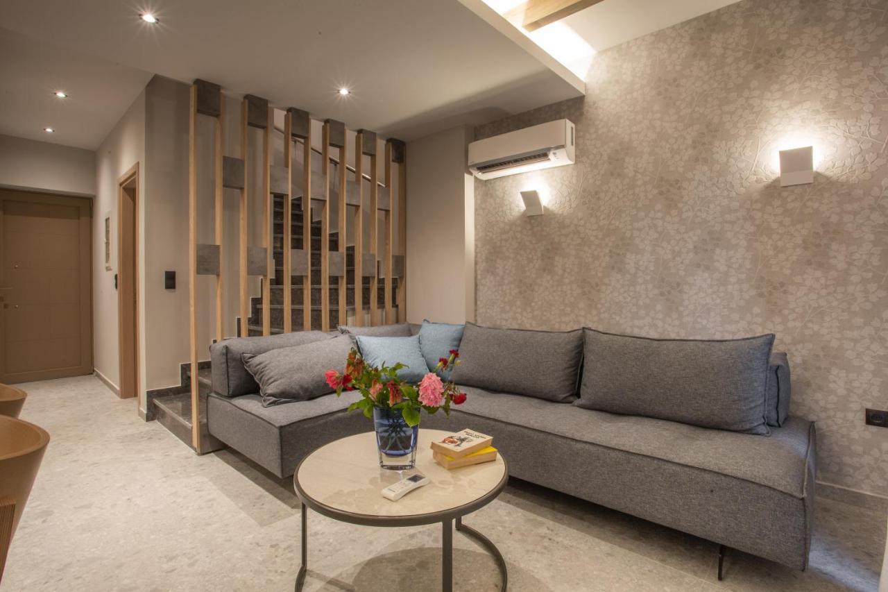 Quinta Essentia Suites Foiniki Bagian luar foto