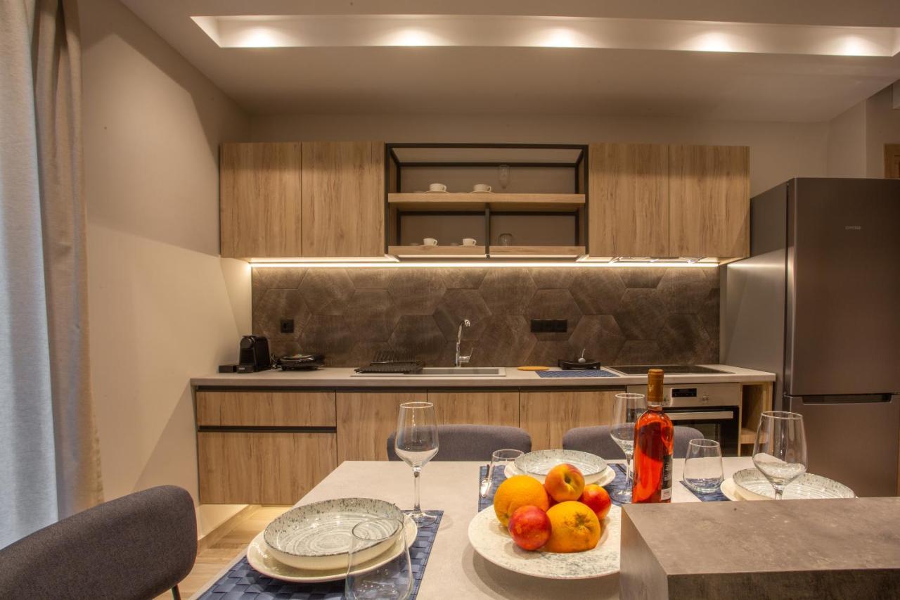 Quinta Essentia Suites Foiniki Bagian luar foto